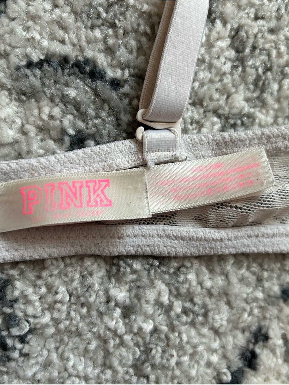 PINK Victoria's Secret Cheetah Lace Wear Everywhere Push-Up Bra in White - Picture 4 of 5